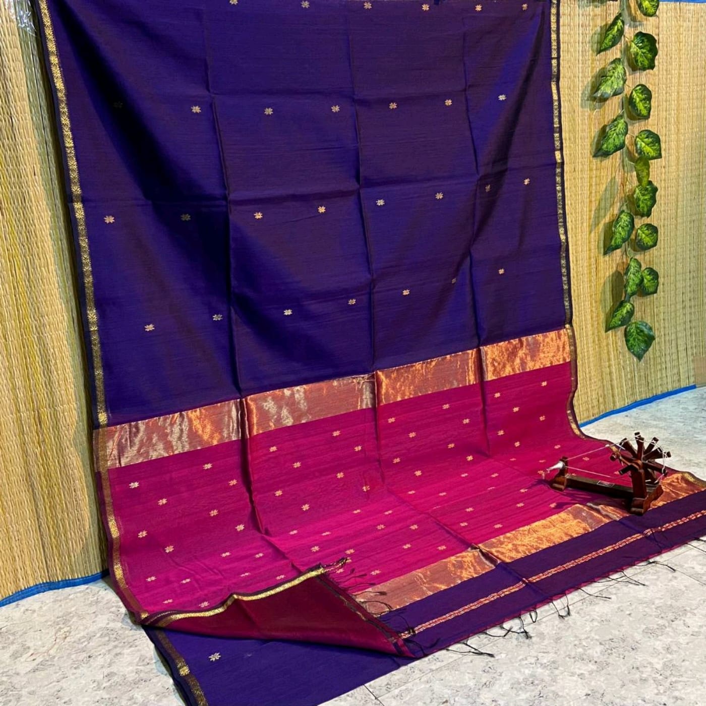Maheshwari zari weaving work Handloom cotton silk